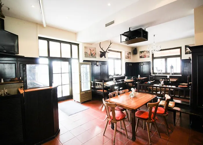 Отель Jagerhof 2*